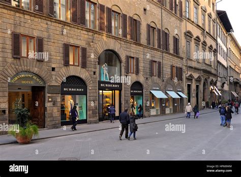 burberry via tornabuoni firenz4e|Burberry at Via de Tornabuoni, Florence .